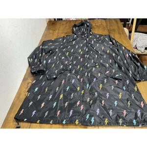 TORRID Women's Black Rain Jacket Size 0 Lightening Bolt Water Resistant NWT